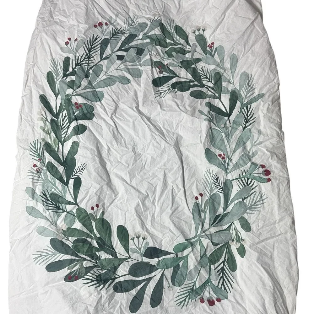 Pottery barn kids crib sheet picture perfect holiday wreath foliage cotton